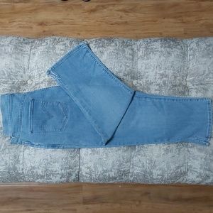 Levi's Jeans Classic Capri Like New Condition